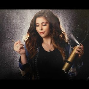 Meet your Posher, Serena